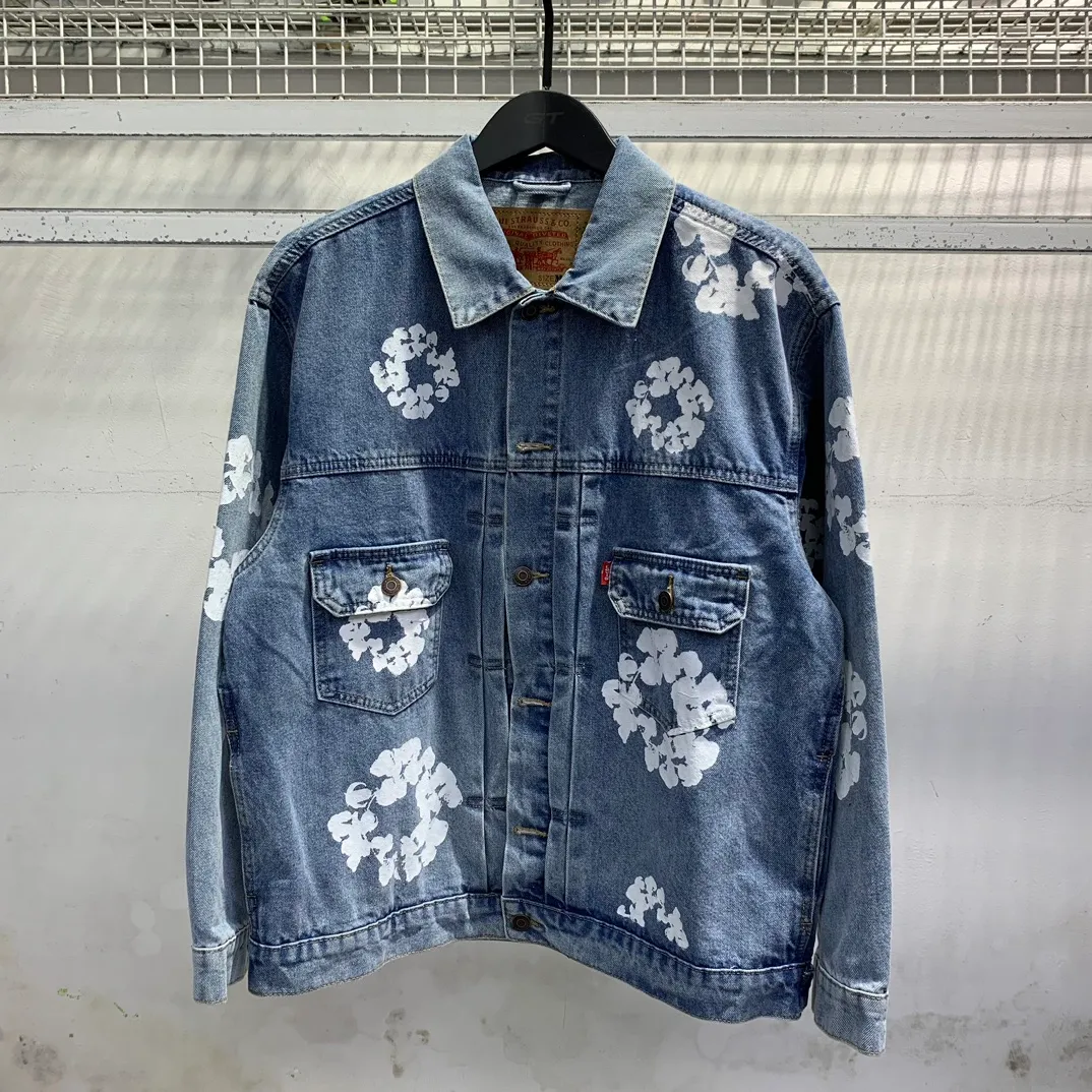 D106# P286 Denim Tears Kapok printed high-quality denim jacket. The official website has the most complete version and color matching, 6 colors! ! !  color: dark blue, light blue, vintage blue, denim blue, black, white size: S M L XL